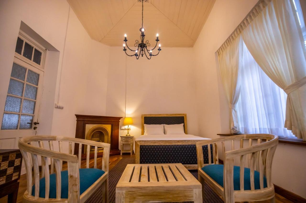Andriyala Hotel Diyatalawa Buitenkant foto