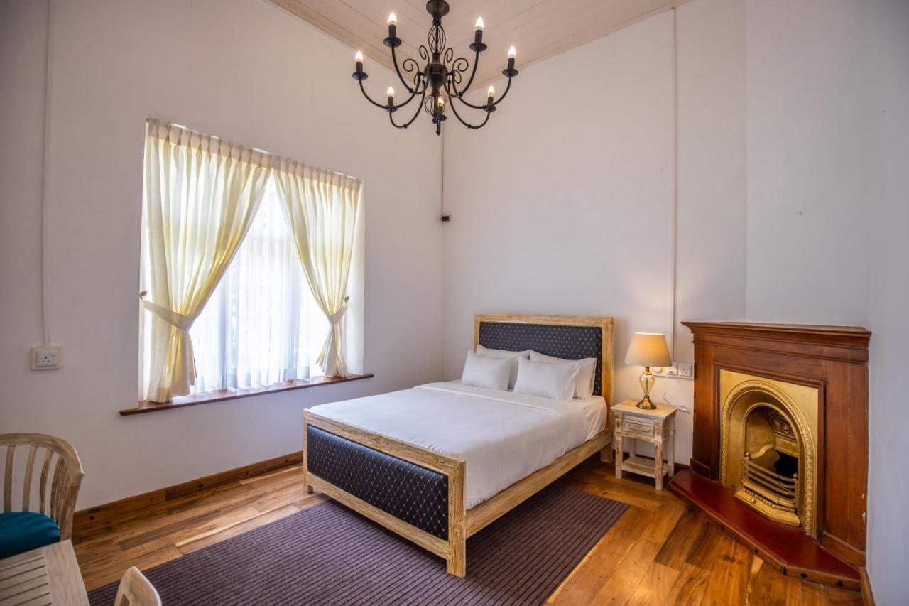 Andriyala Hotel Diyatalawa Buitenkant foto