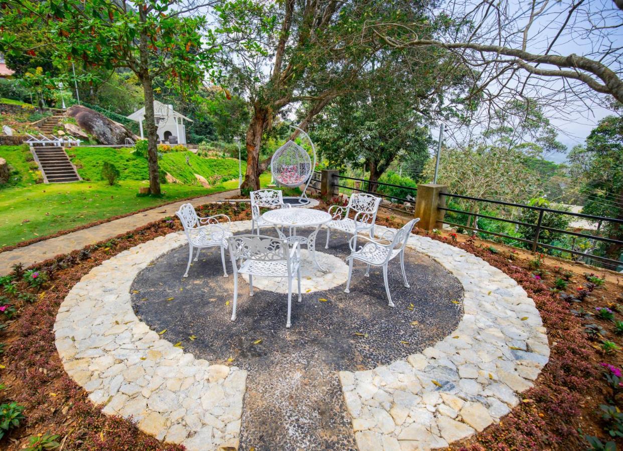 Andriyala Hotel Diyatalawa Buitenkant foto