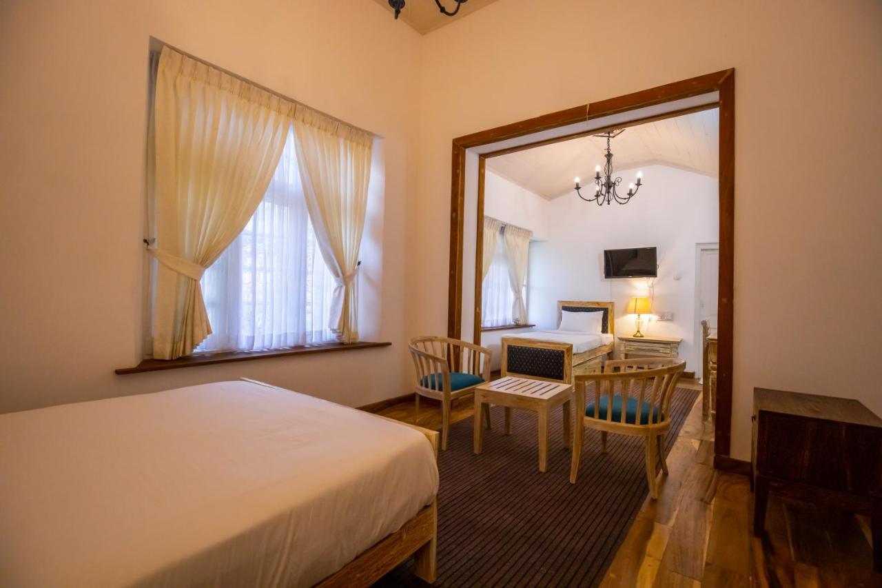 Andriyala Hotel Diyatalawa Buitenkant foto