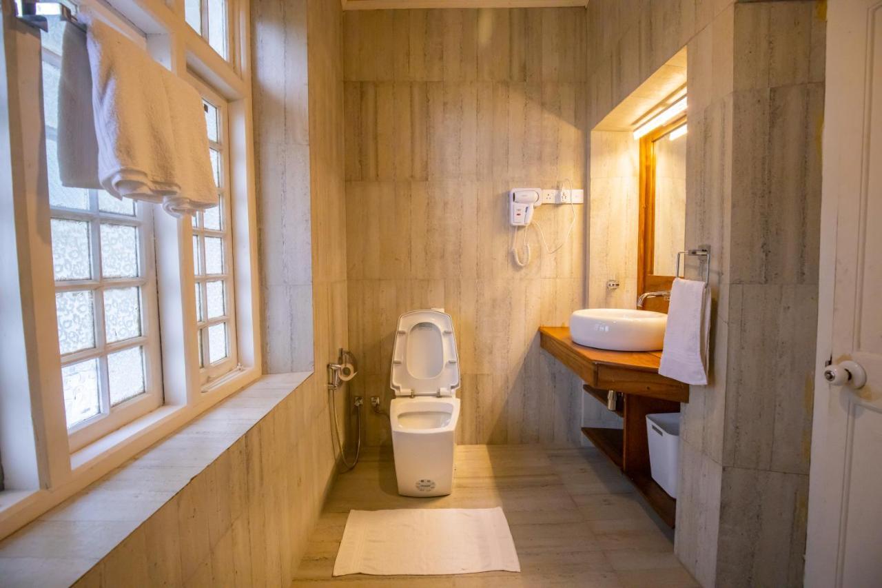 Andriyala Hotel Diyatalawa Buitenkant foto